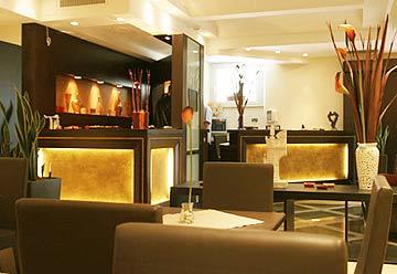 Latinum Hotell 4*